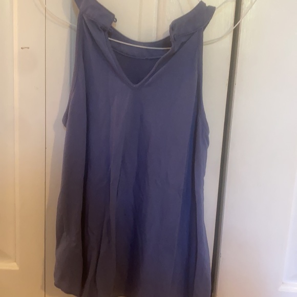 old navy tank top!! - Picture 2 of 2